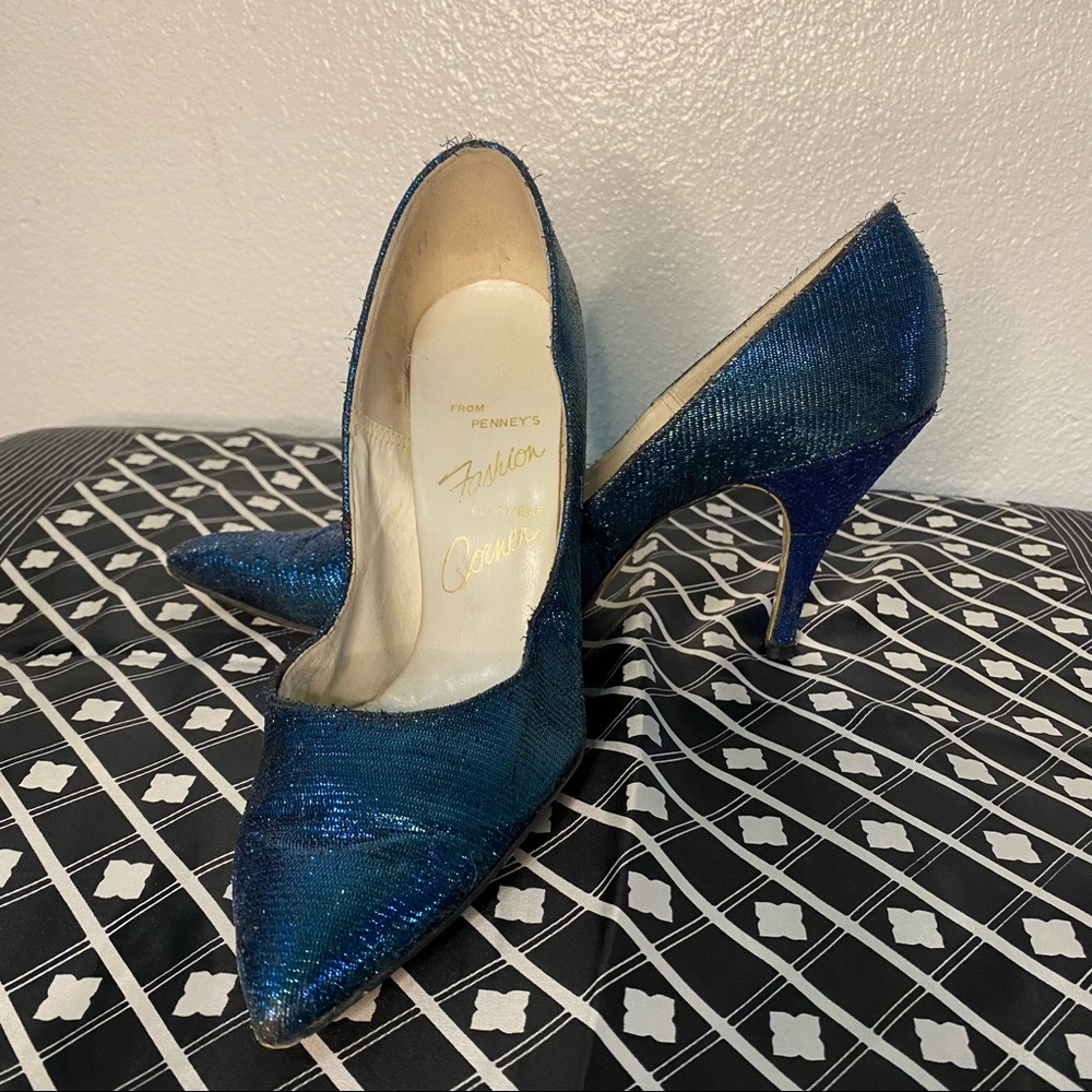 Vintage Blue Heel